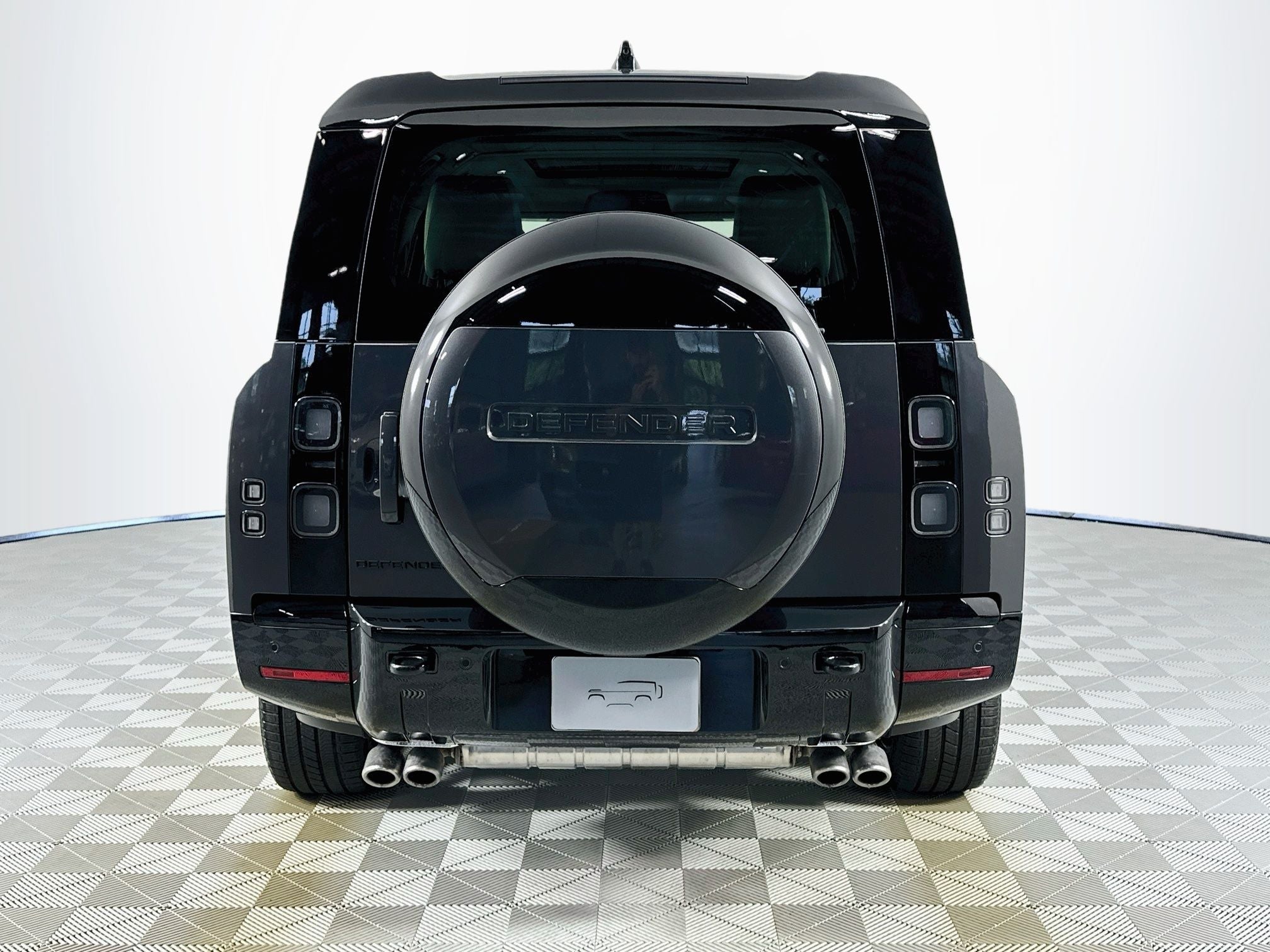 2026 Land Rover Defender 130 V8