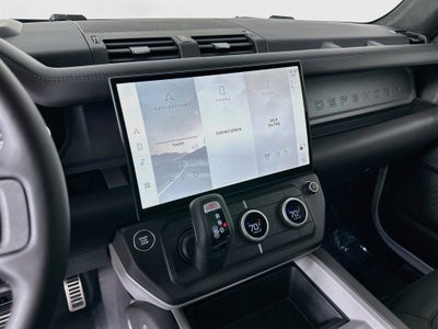 2026 Land Rover Defender 130 V8
