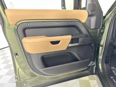 2026 Land Rover Defender 110 Base