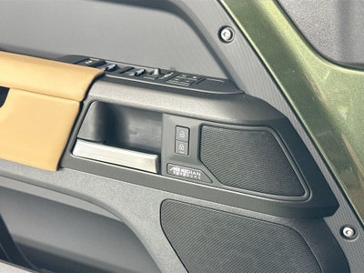 2026 Land Rover Defender 110 Base