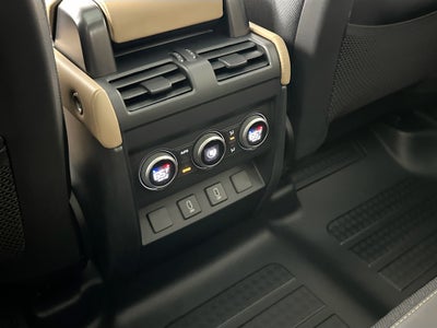 2026 Land Rover Defender 110 Base