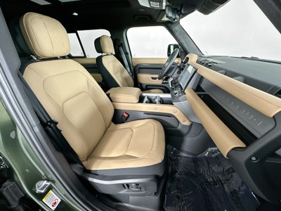 2026 Land Rover Defender 110 Base