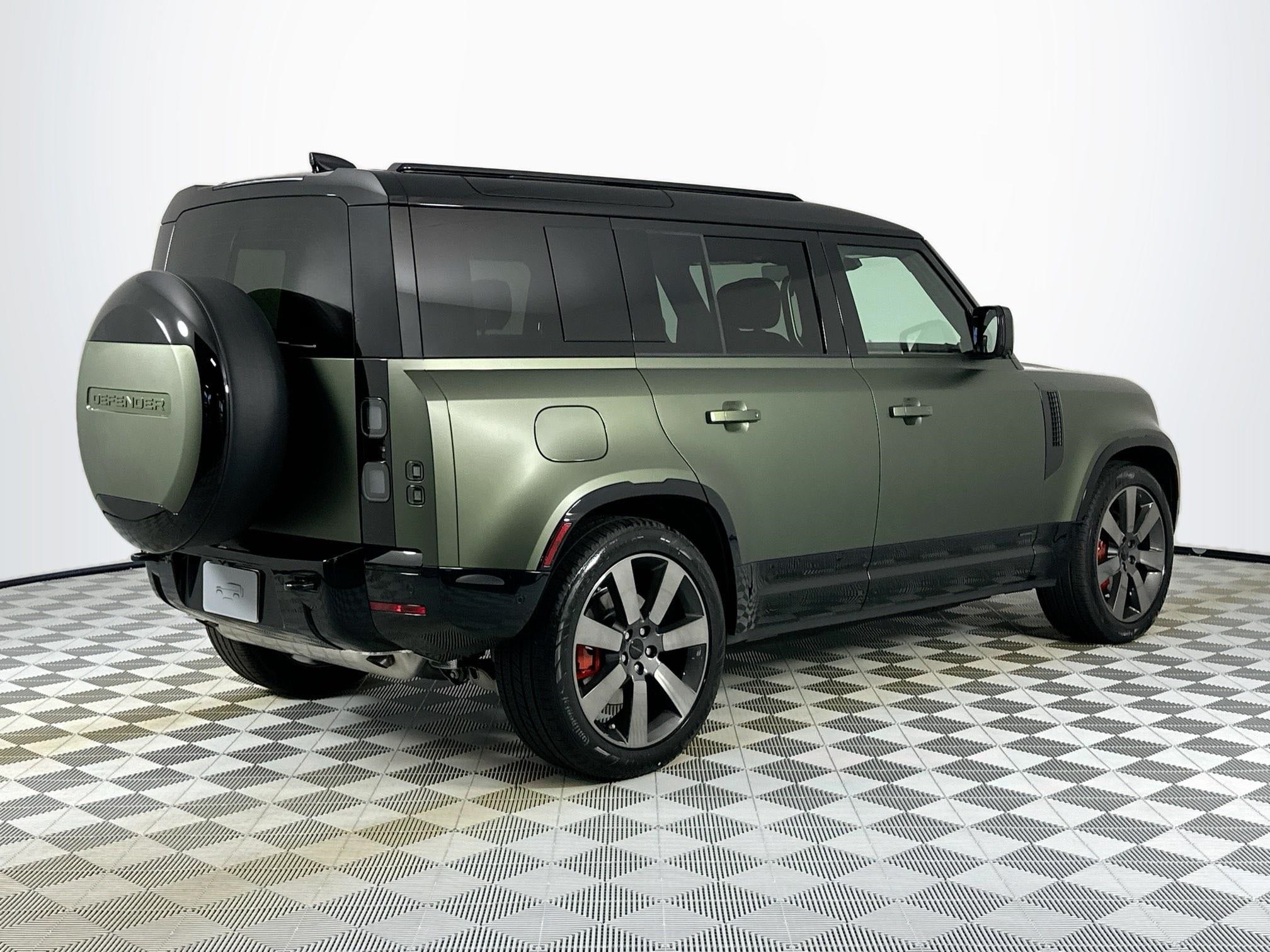 2026 Land Rover Defender 110 Base