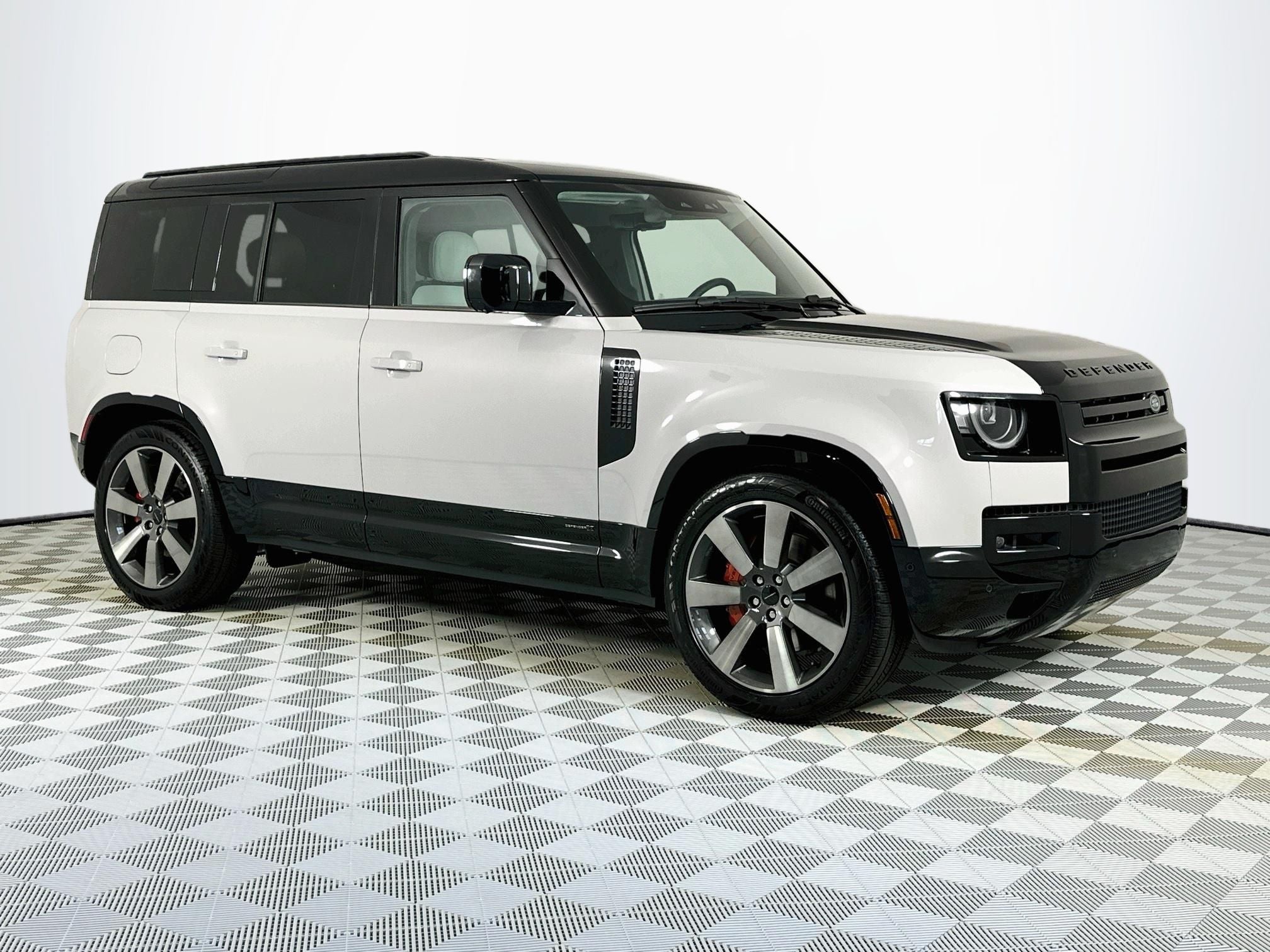 2026 Land Rover Defender 110 Base
