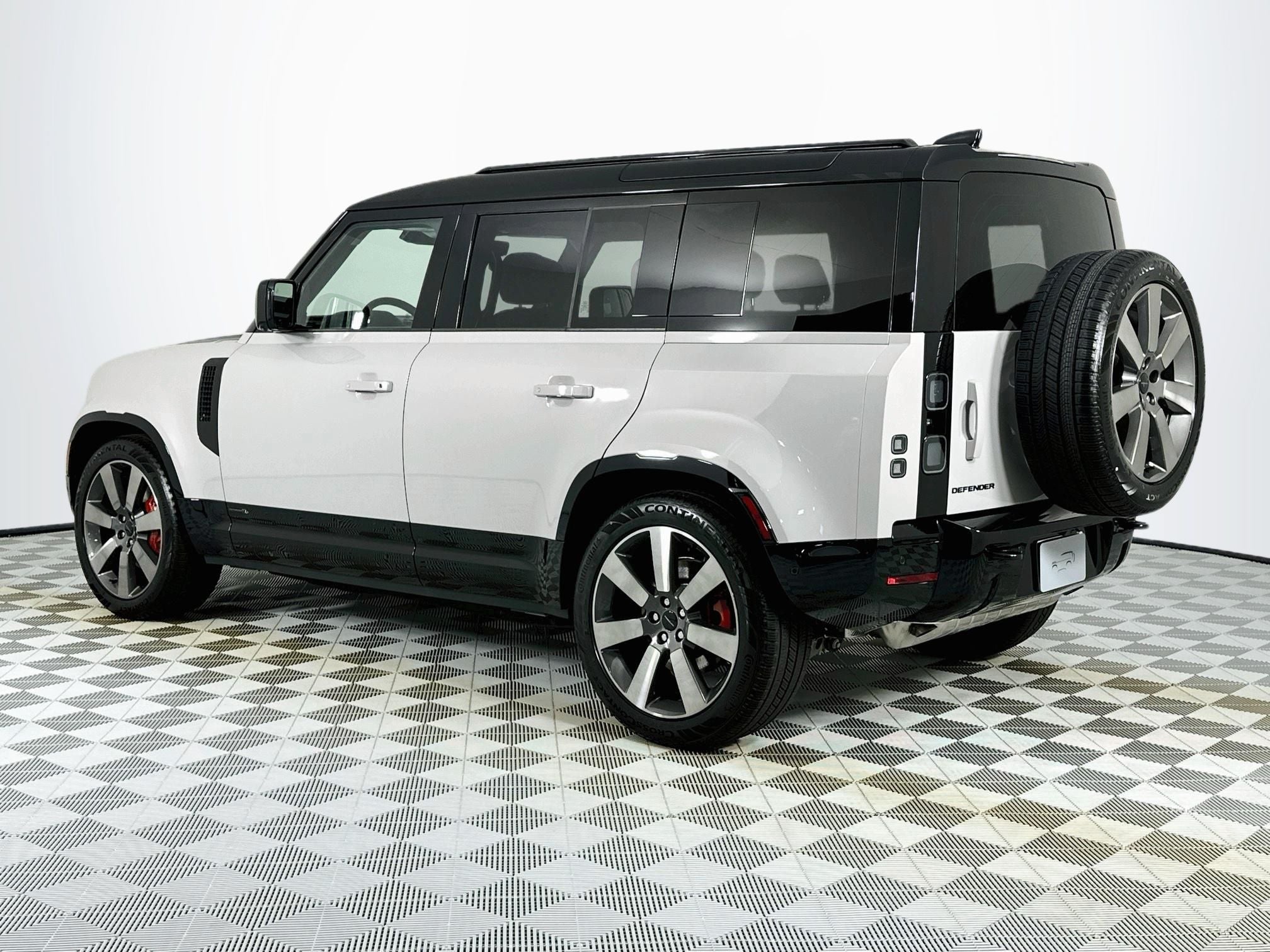 2026 Land Rover Defender 110 Base