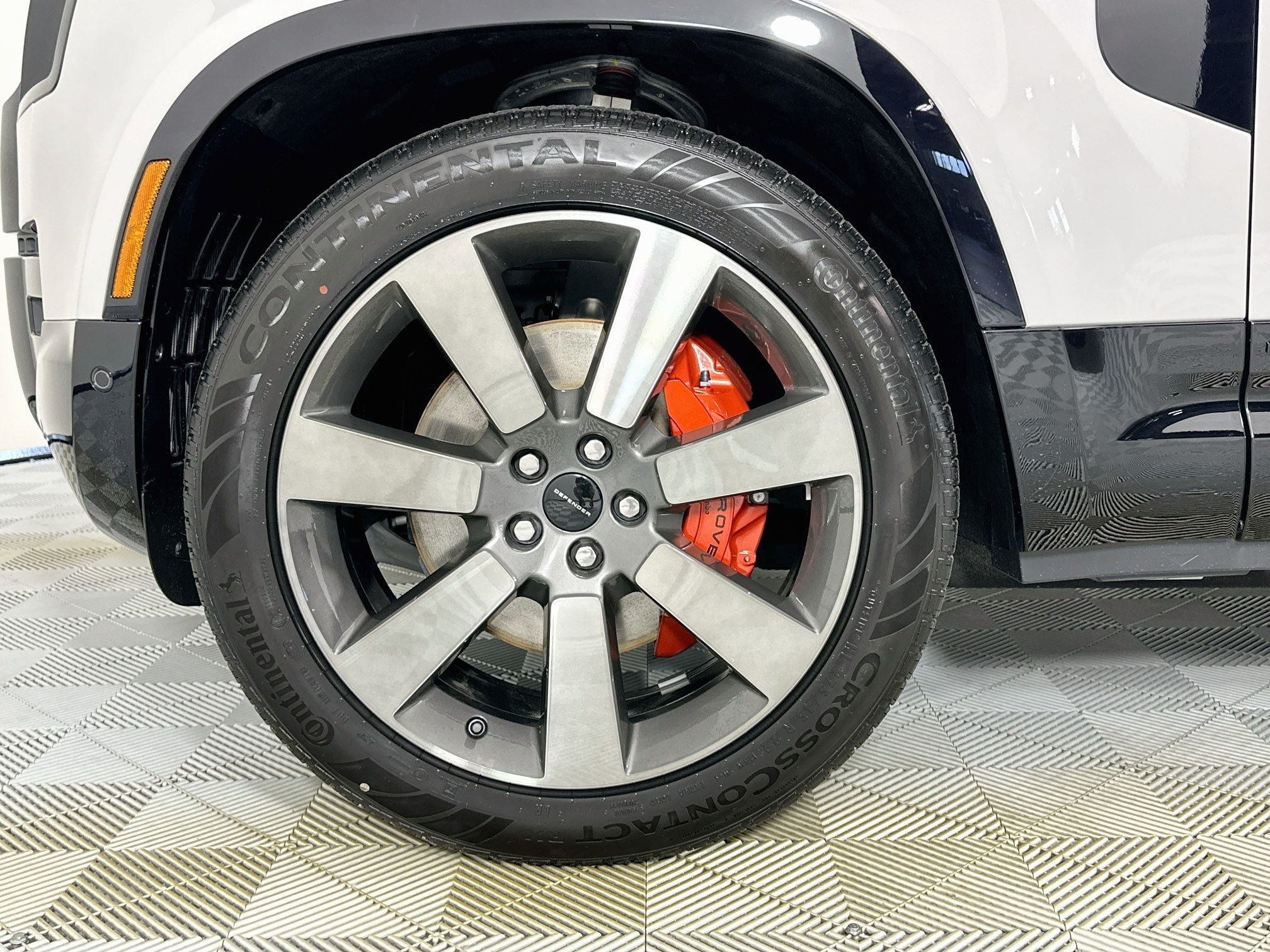 2026 Land Rover Defender 110 Base