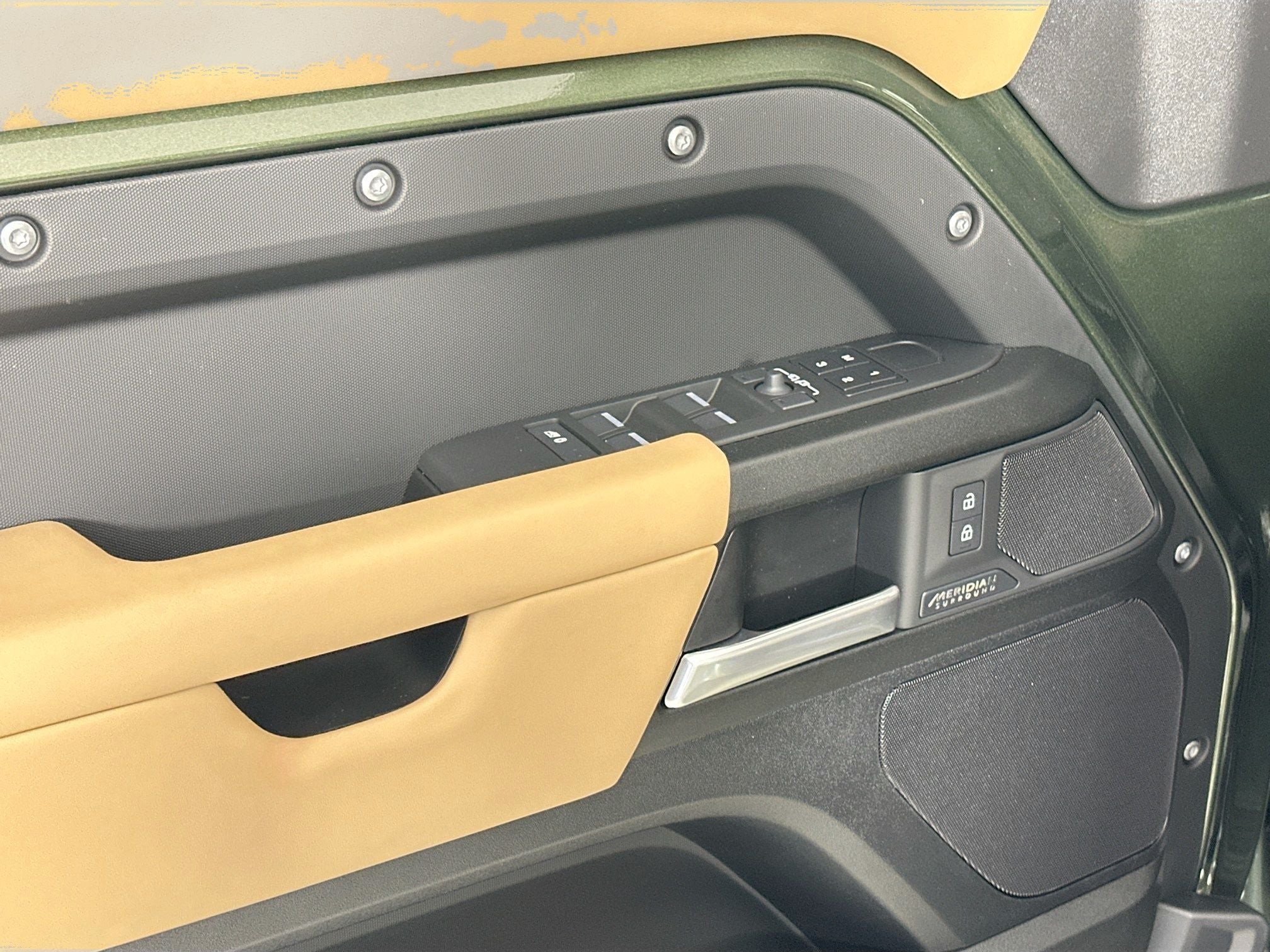 2026 Land Rover Defender 110 Base