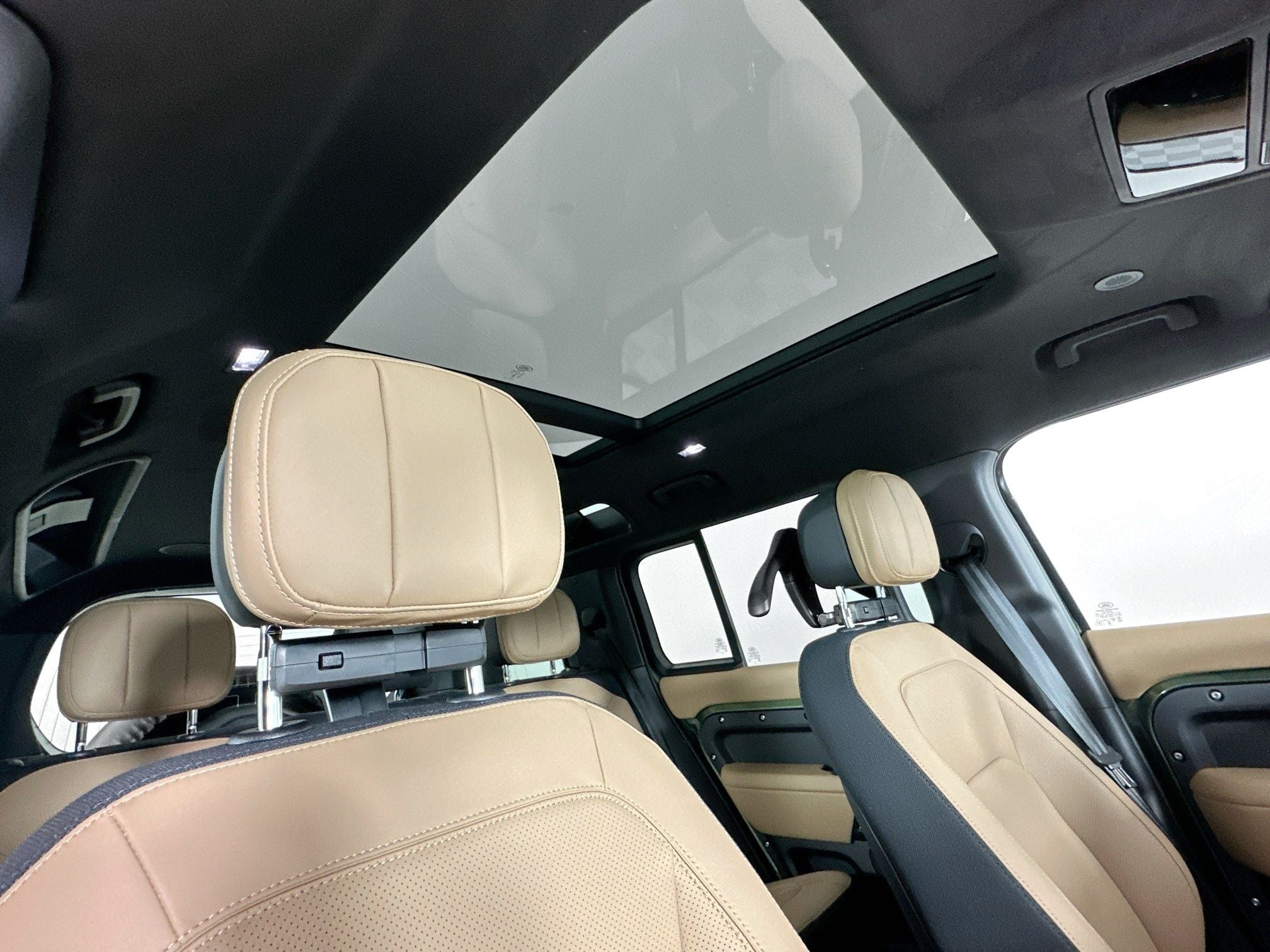 2026 Land Rover Defender 110 Base