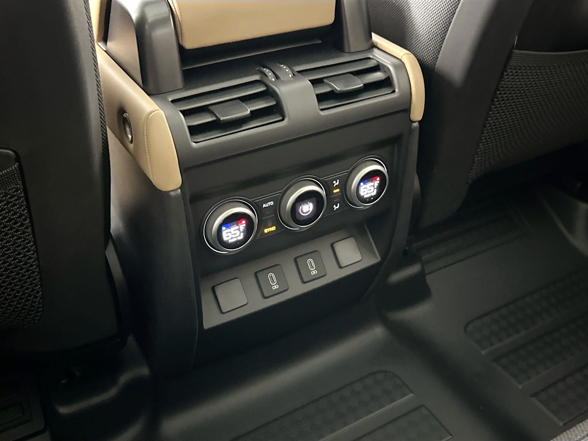 2026 Land Rover Defender 110 Base