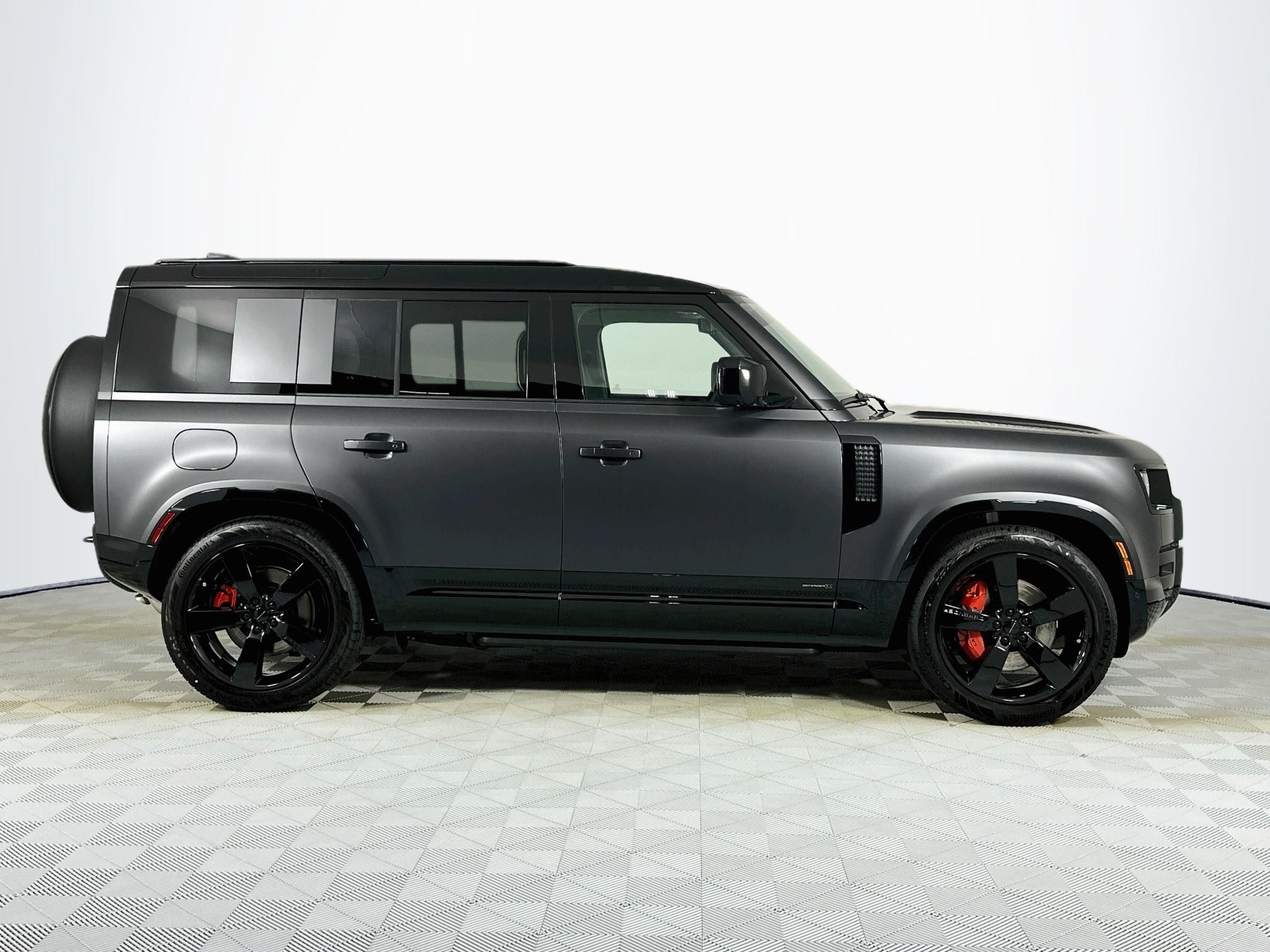2026 Land Rover Defender 110 Base