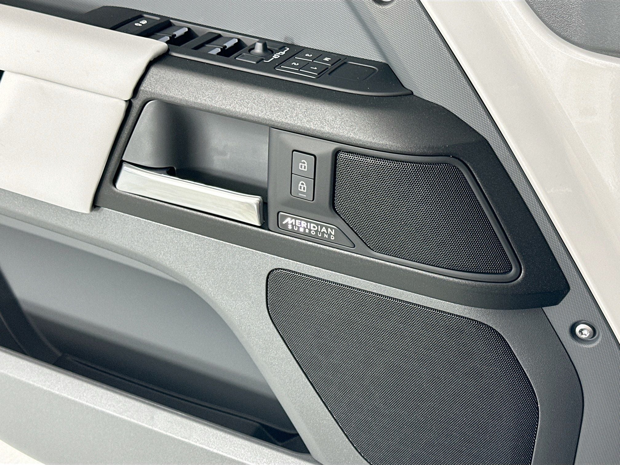 2026 Land Rover Defender 110 Base