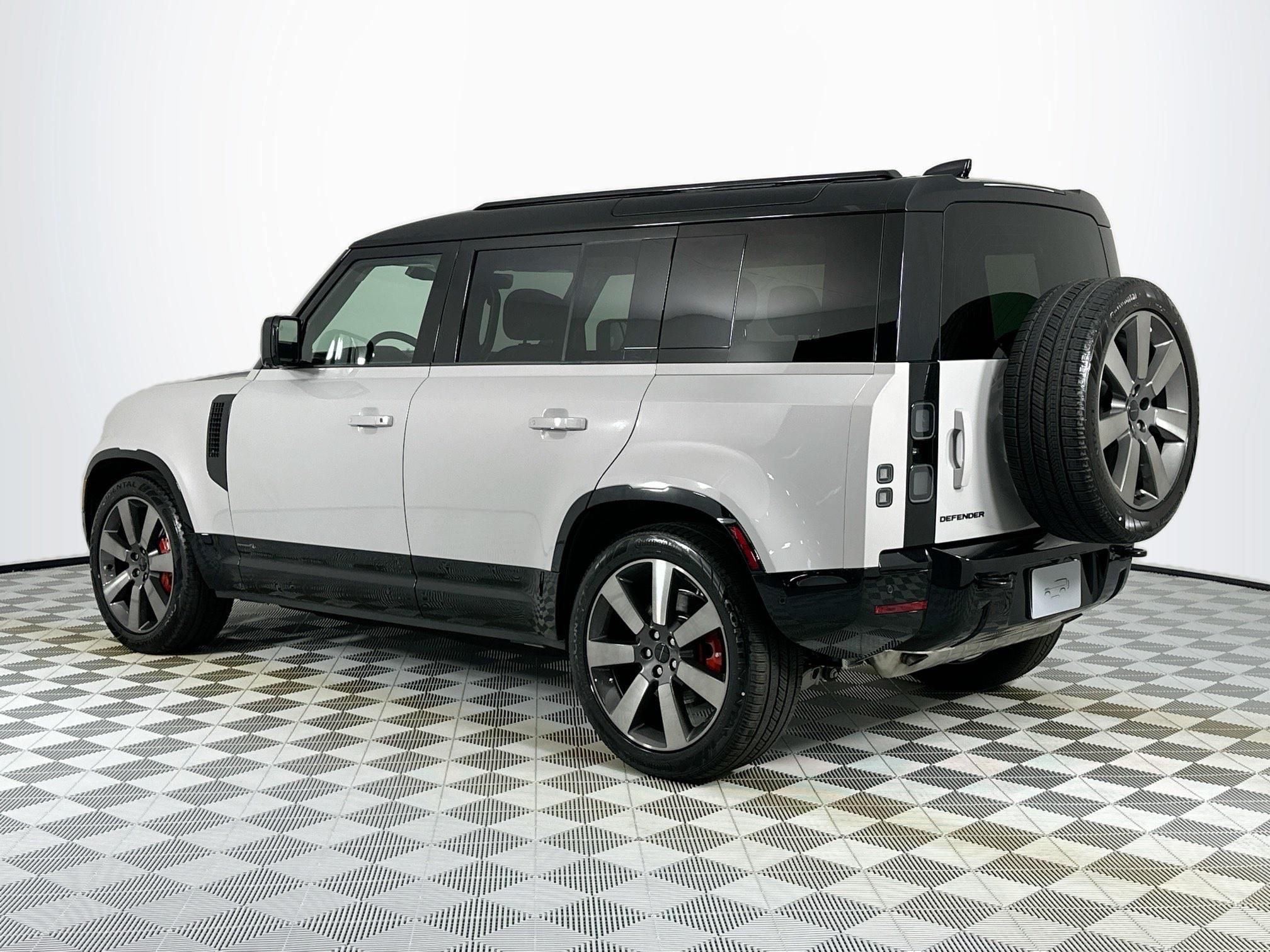 2026 Land Rover Defender 110 Base