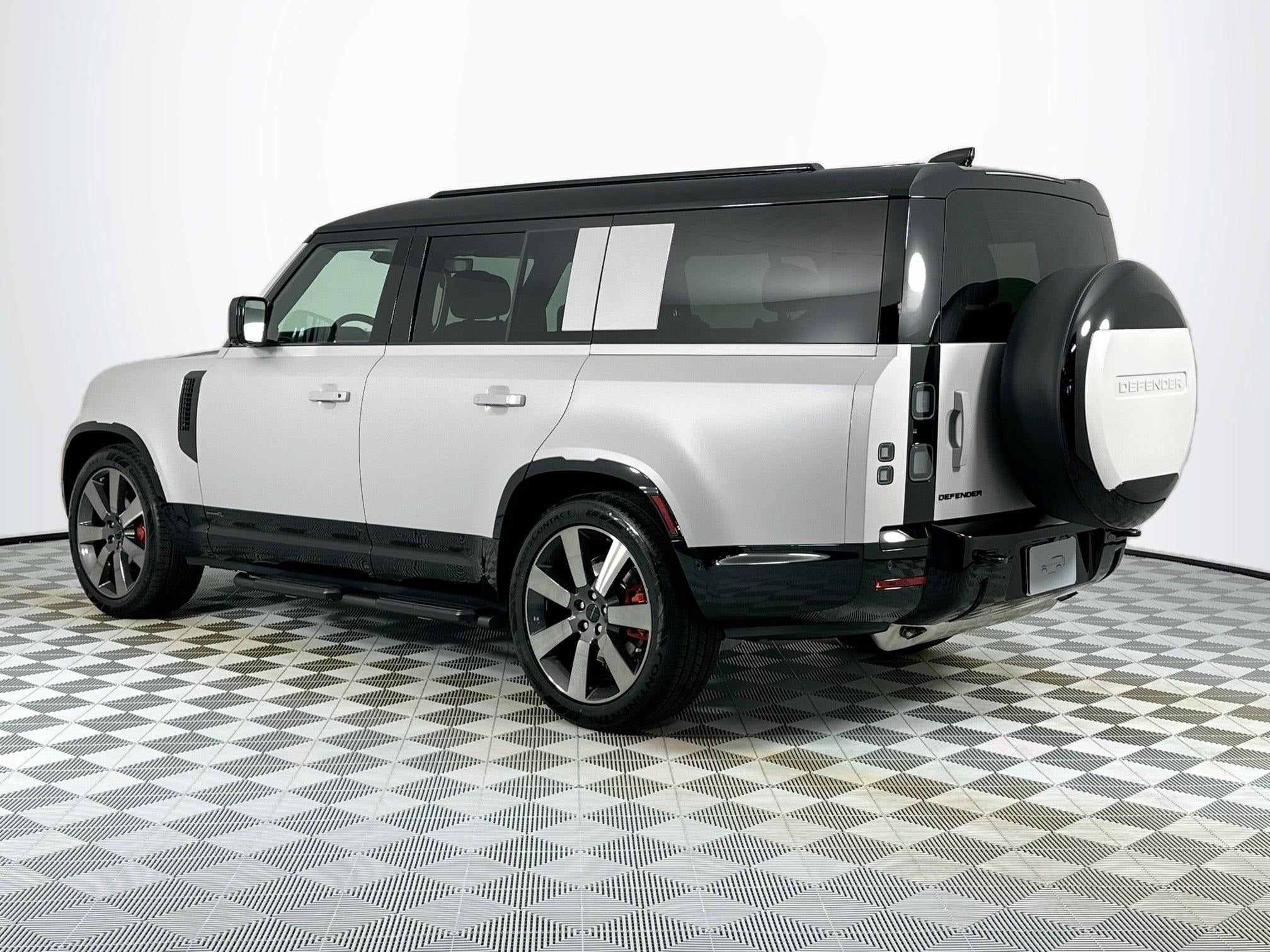 2026 Land Rover Defender 130 X