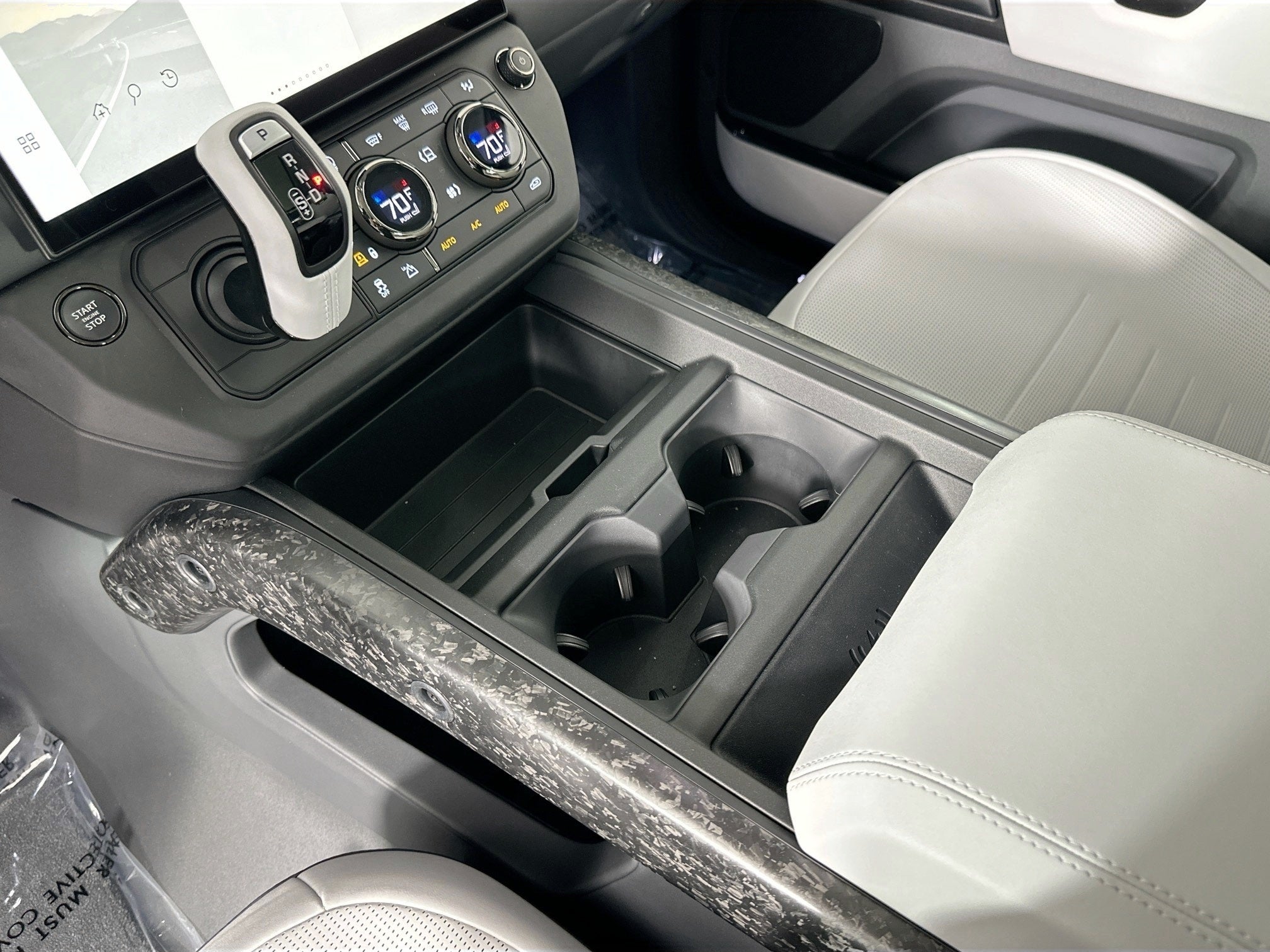 2026 Land Rover Defender 110 OCTA