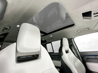 2026 Land Rover Defender 110 OCTA