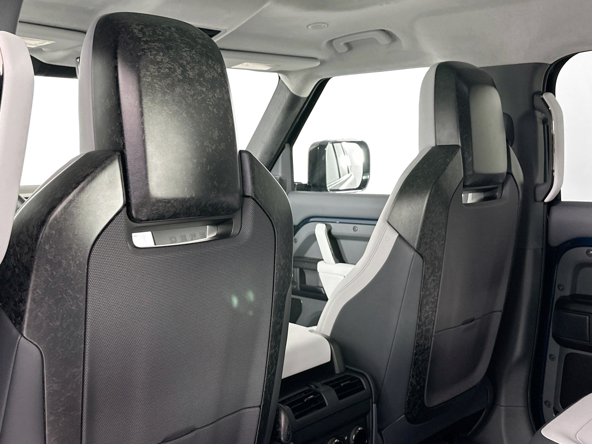 2026 Land Rover Defender 110 OCTA