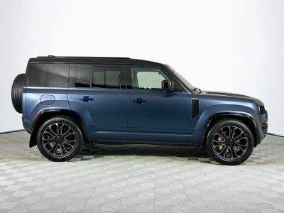 2026 Land Rover Defender 110 OCTA