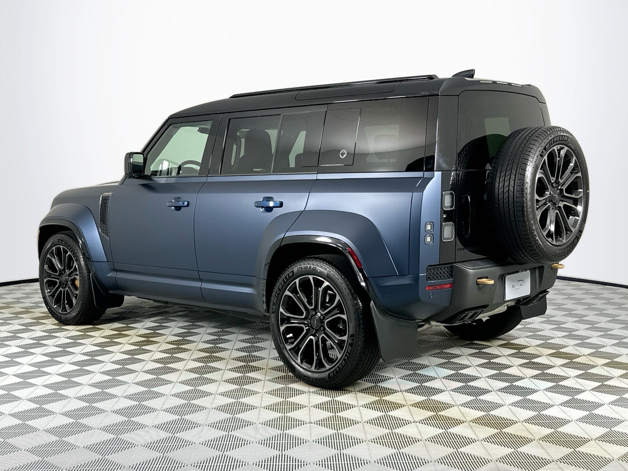 2026 Land Rover Defender 110 OCTA