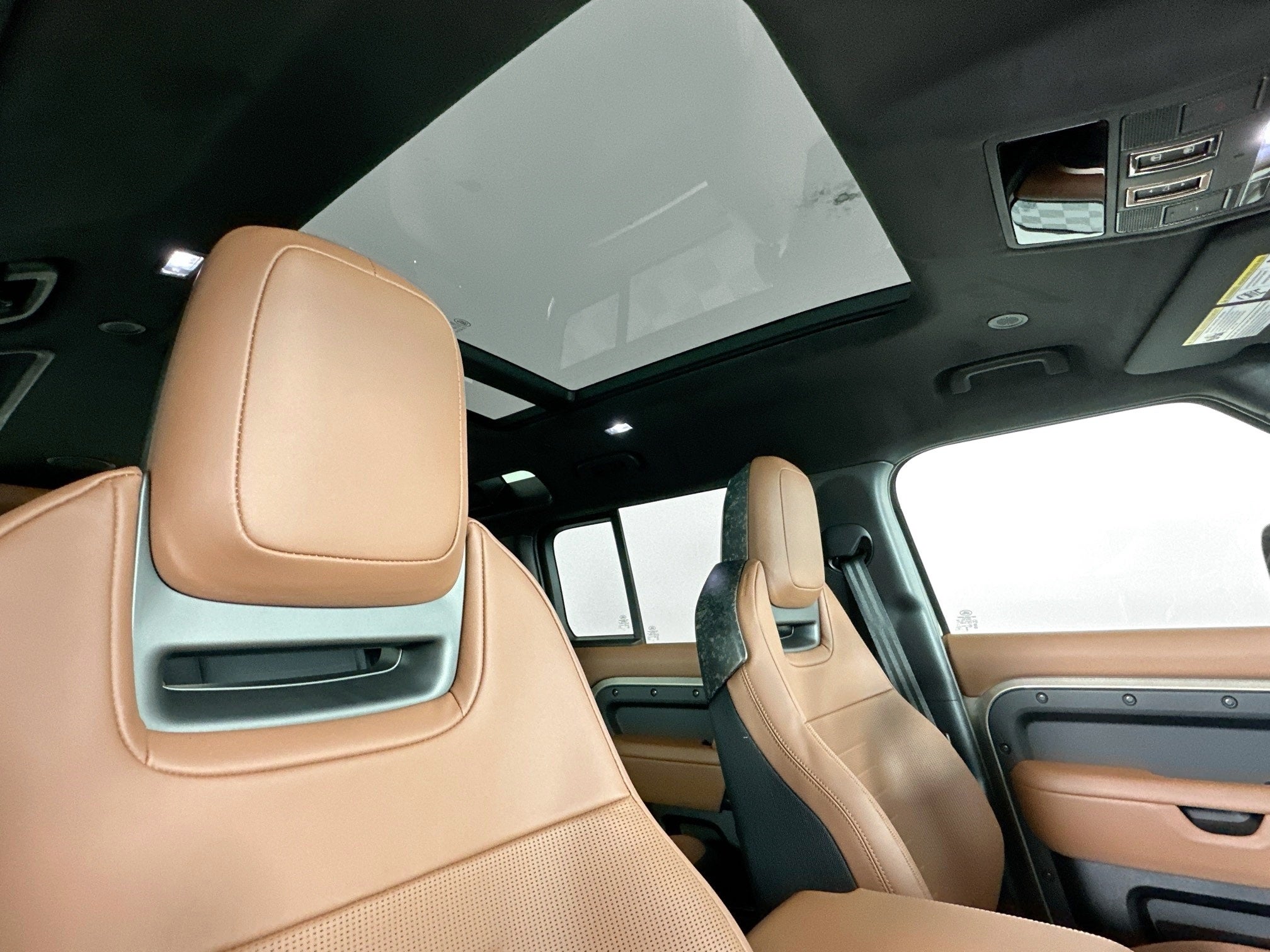 2026 Land Rover Defender 110 V8