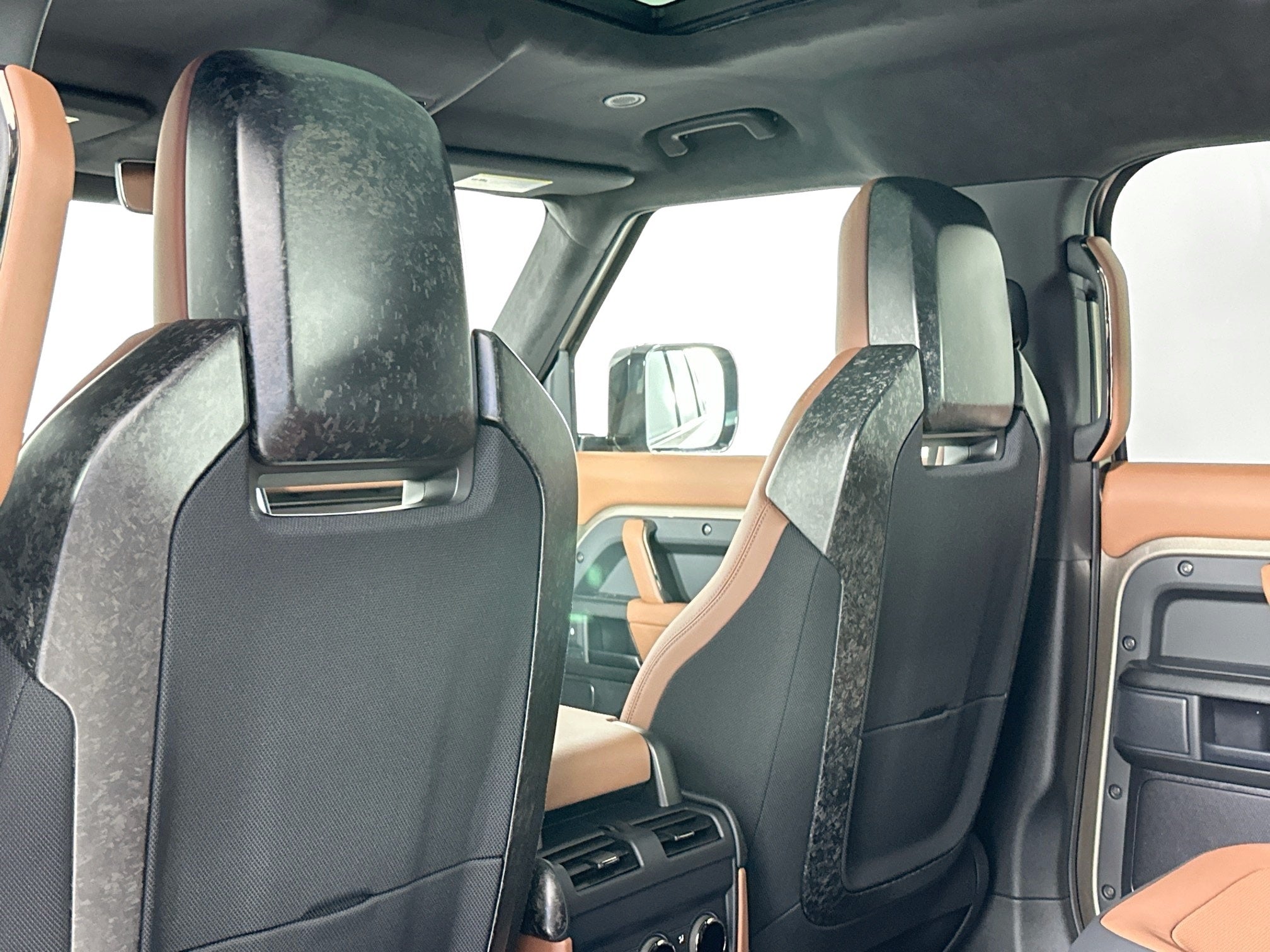 2026 Land Rover Defender 110 V8