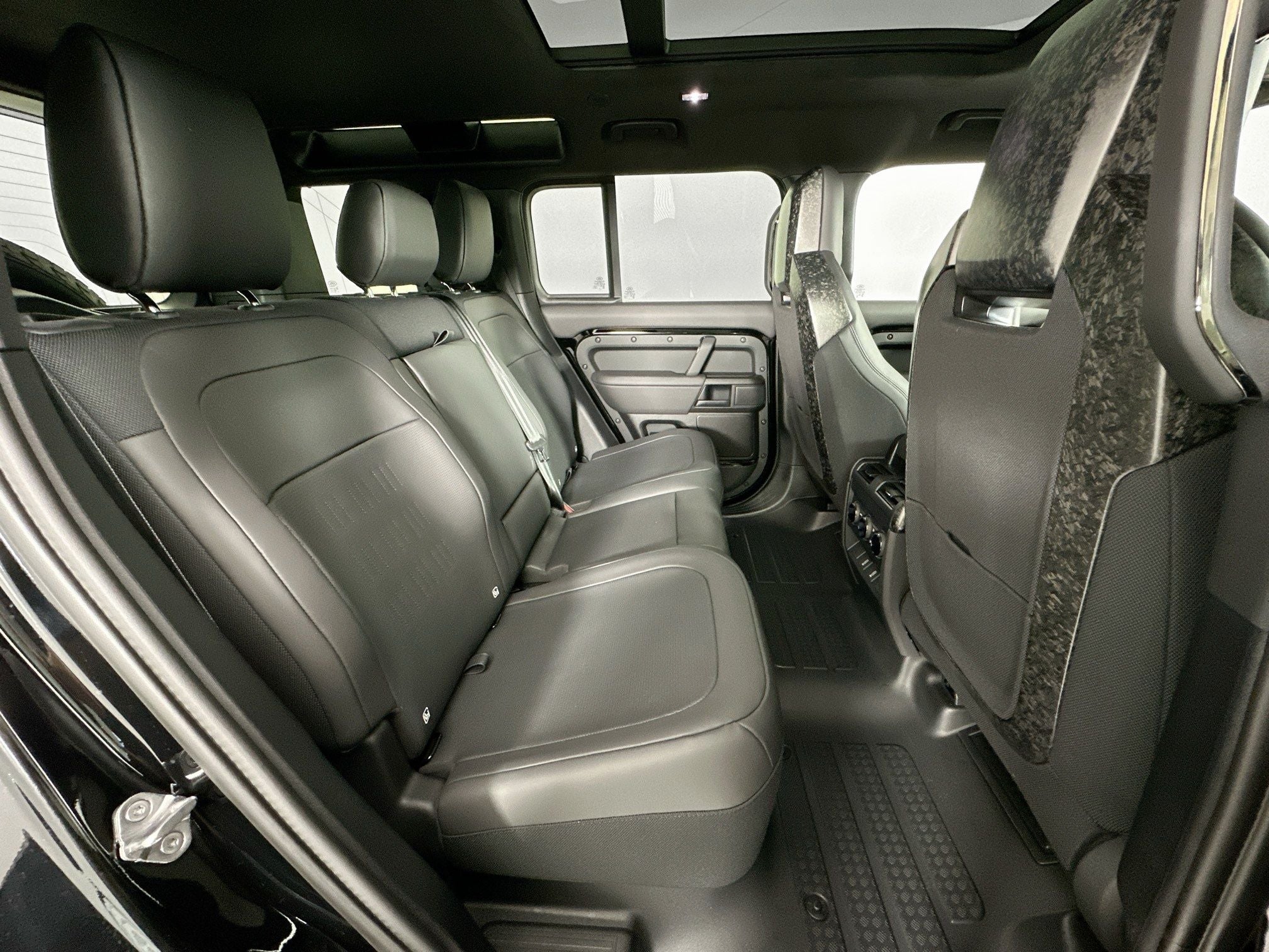 2026 Land Rover Defender 110 Base