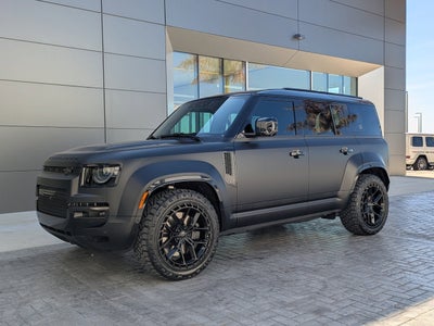 2026 Land Rover Defender 110 V8