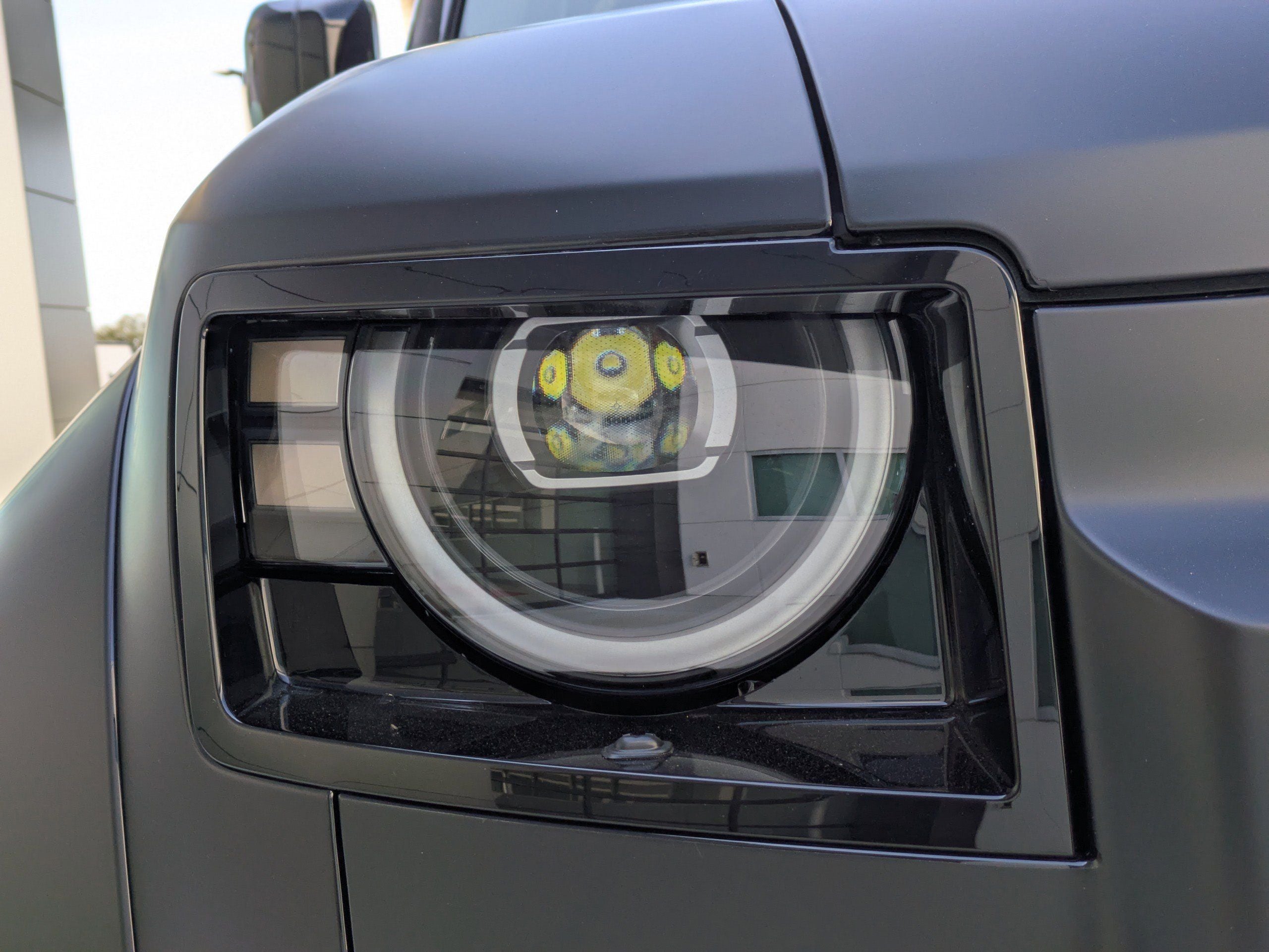 2026 Land Rover Defender 110 V8