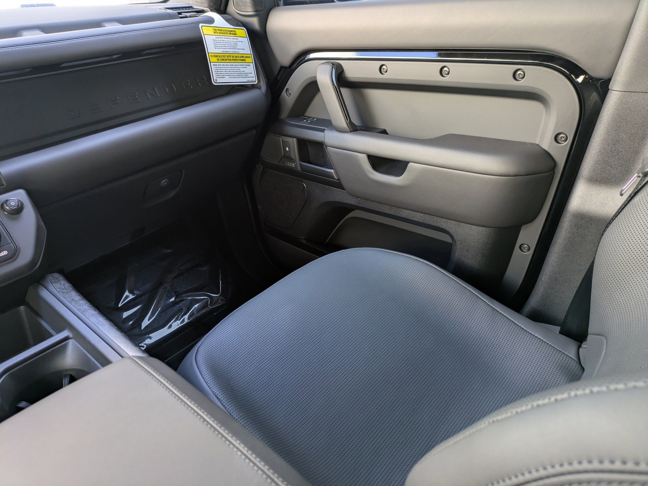 2026 Land Rover Defender 110 V8