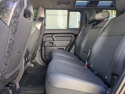 2026 Land Rover Defender 110 V8