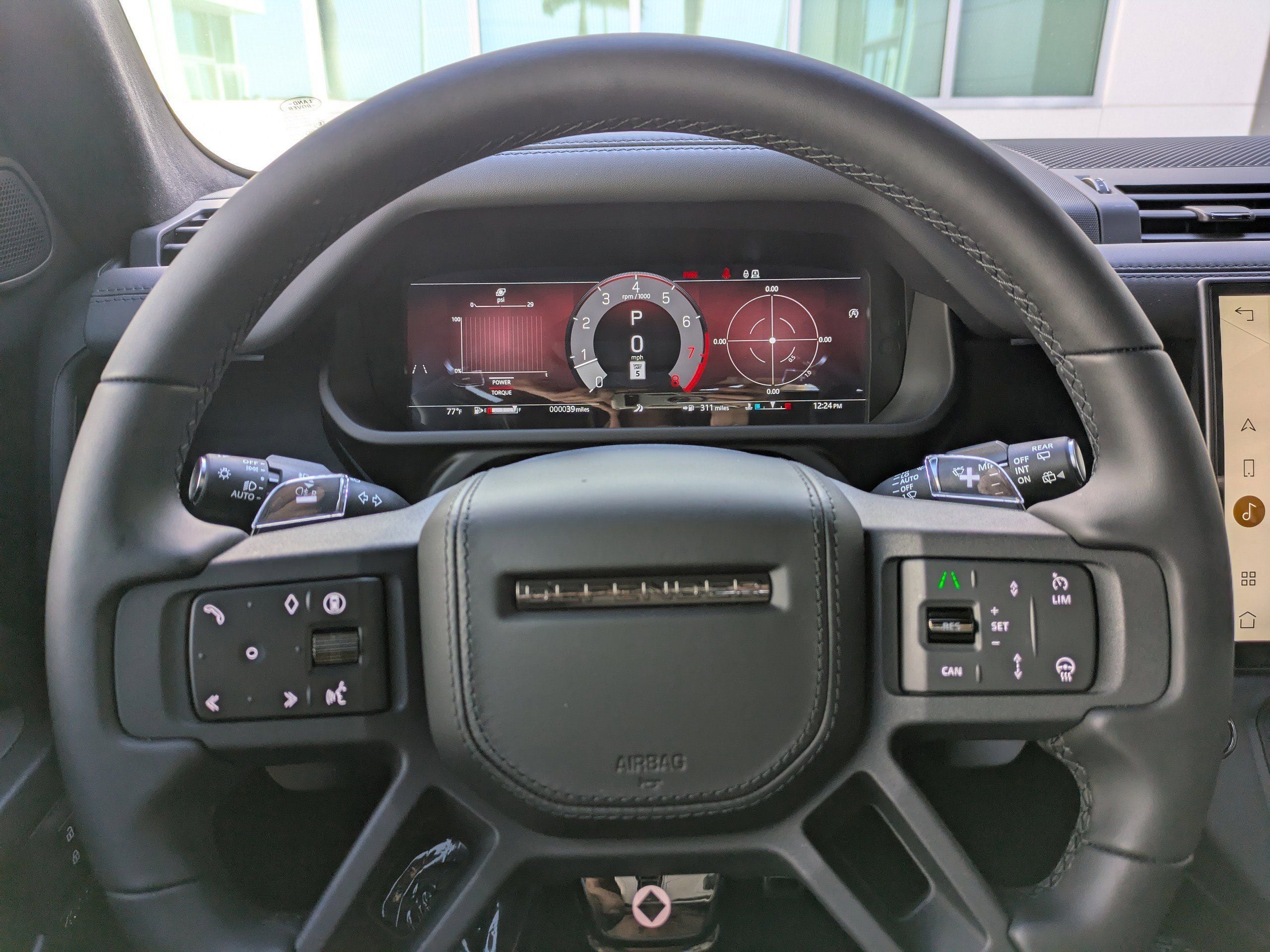 2026 Land Rover Defender 110 V8