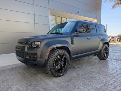 2026 Land Rover Defender 110 V8