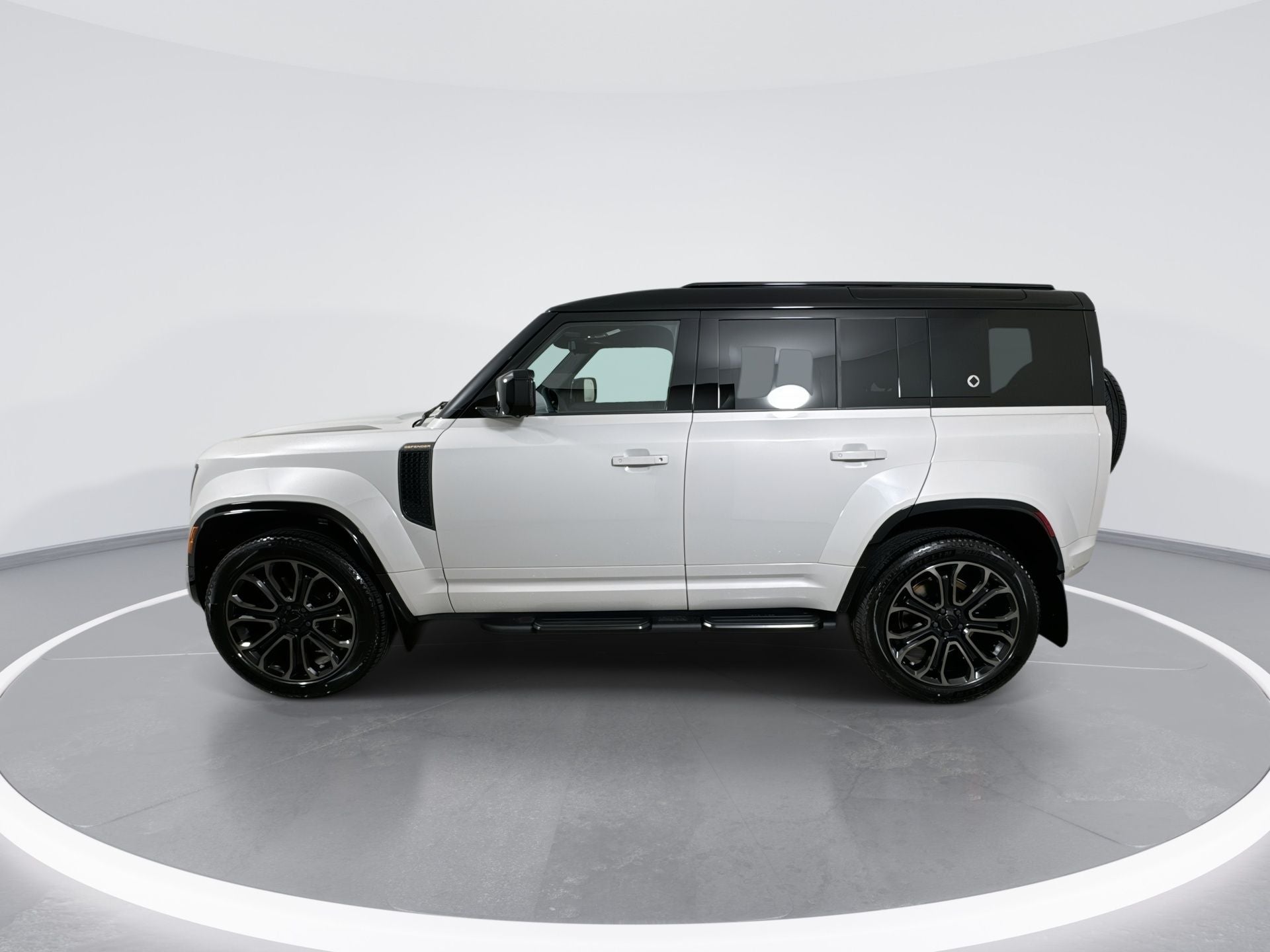 2026 Land Rover Defender 110 Base