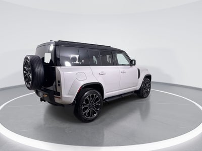 2026 Land Rover Defender 110 Base