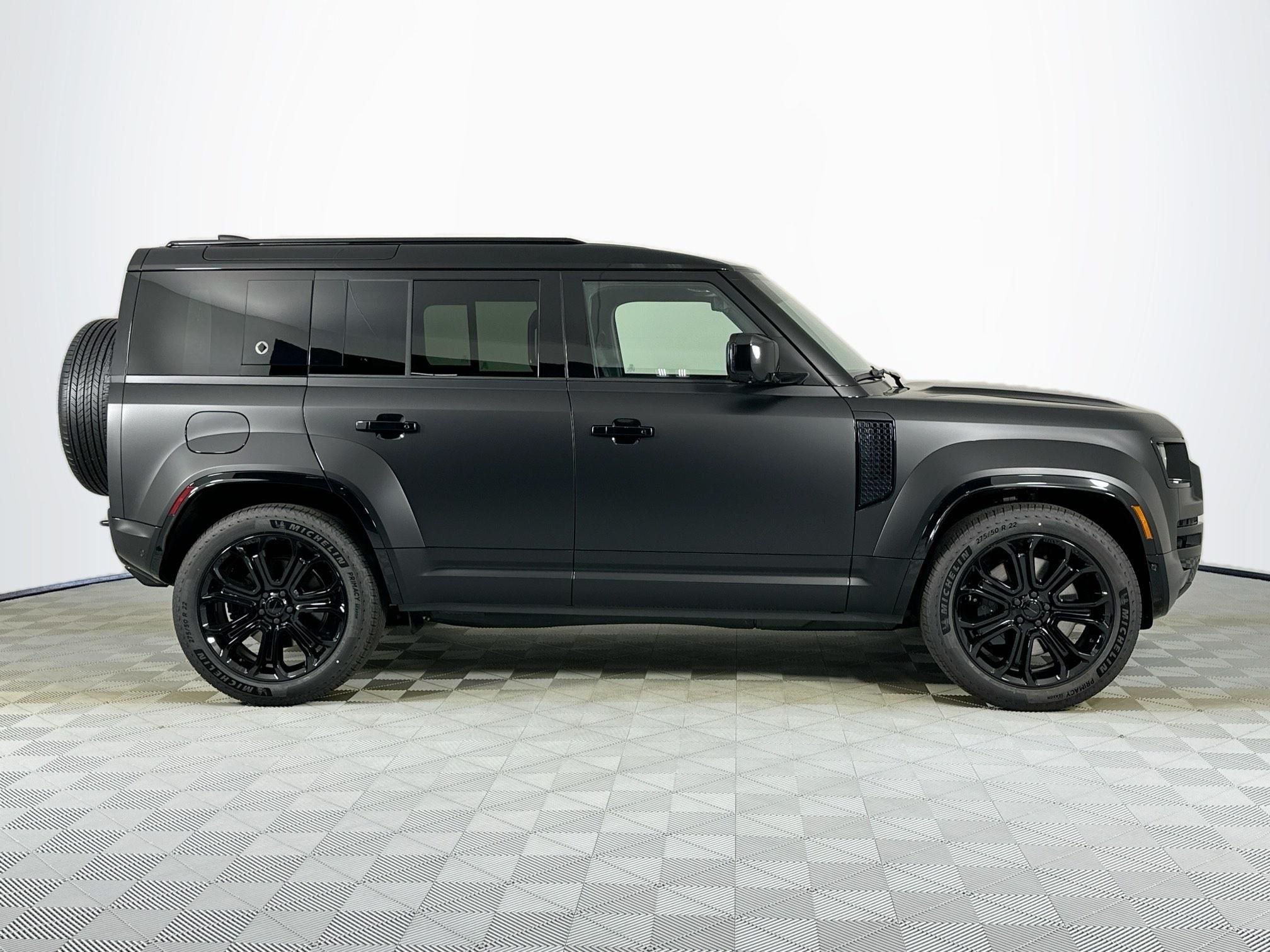 2026 Land Rover Defender 110 Base