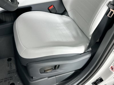 2026 Land Rover Defender 110 OCTA