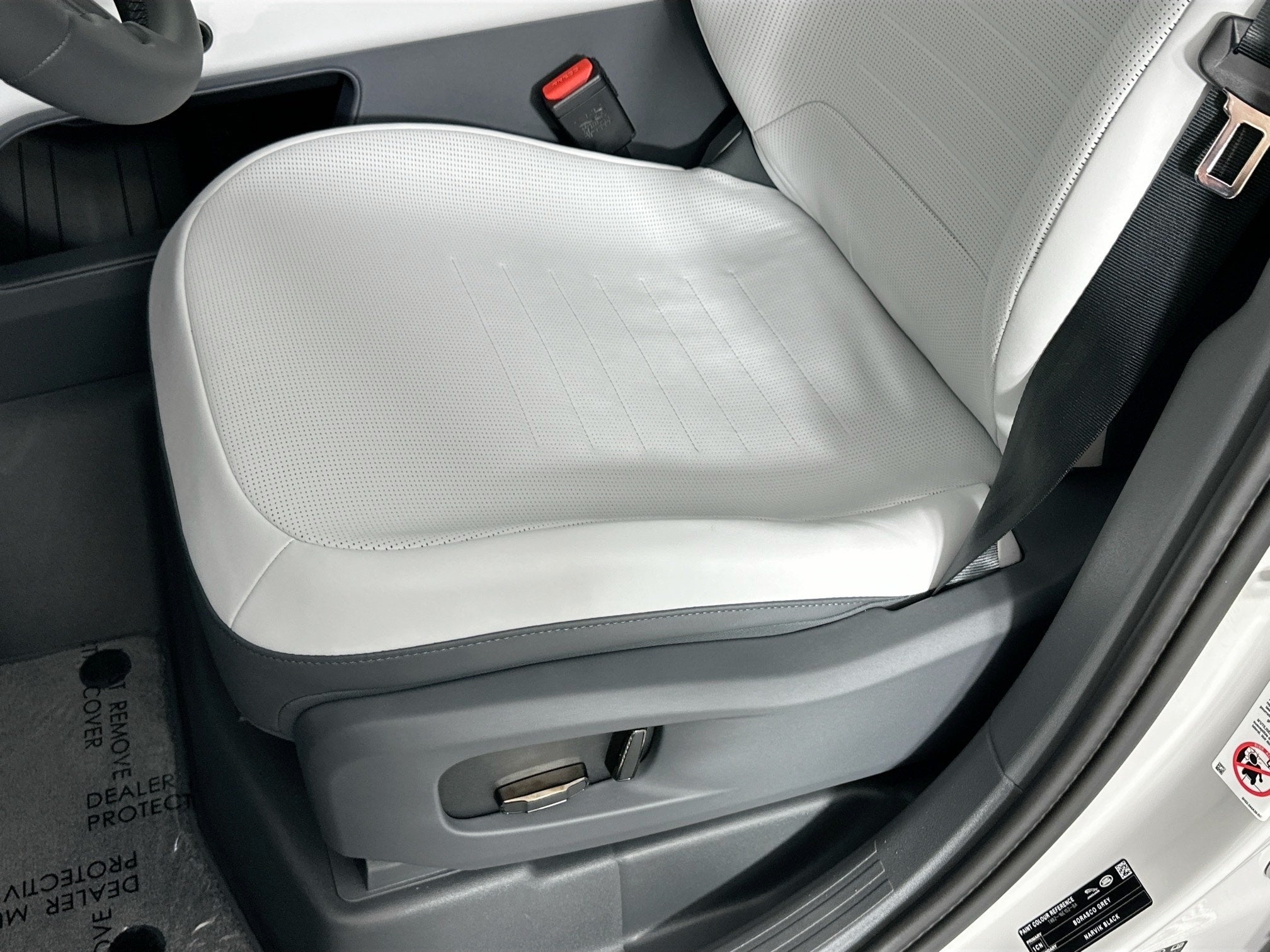 2026 Land Rover Defender 110 OCTA