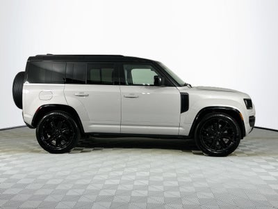 2026 Land Rover Defender 110 OCTA