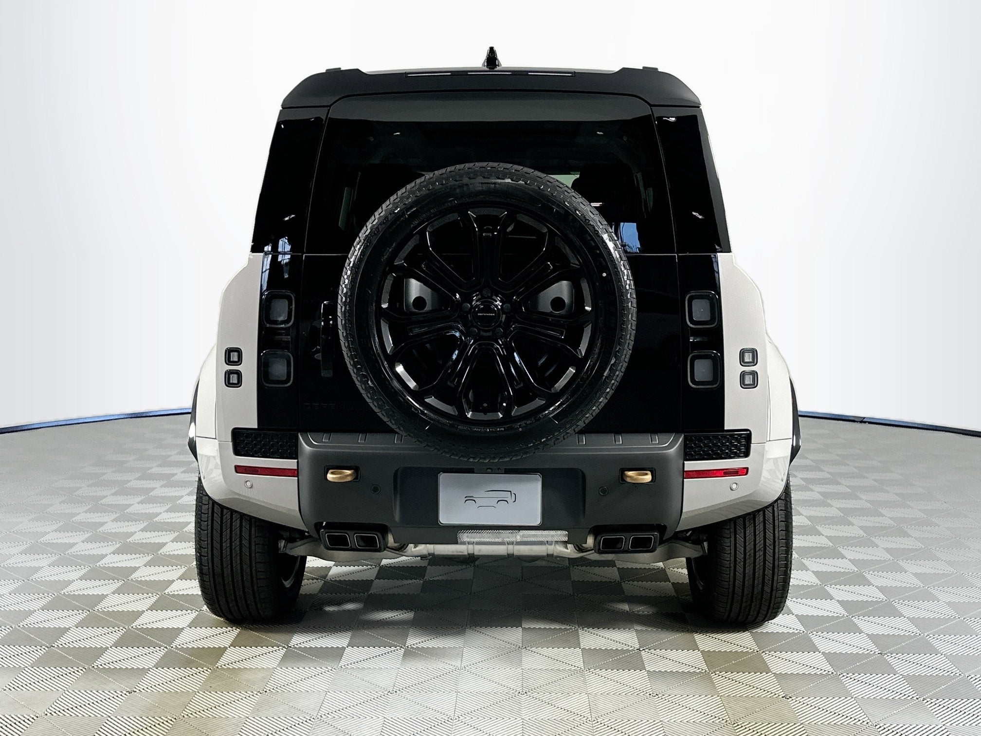 2026 Land Rover Defender 110 OCTA