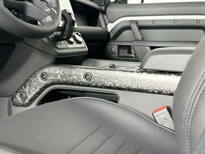 2026 Land Rover Defender 110 OCTA