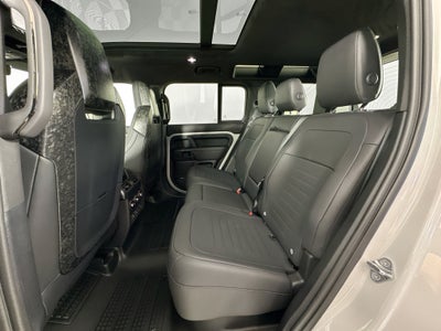 2026 Land Rover Defender 110 OCTA