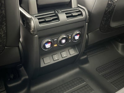 2026 Land Rover Defender 110 OCTA