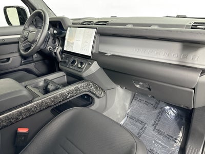 2026 Land Rover Defender 110 OCTA