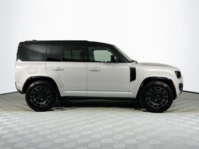 2026 Land Rover Defender 110 OCTA