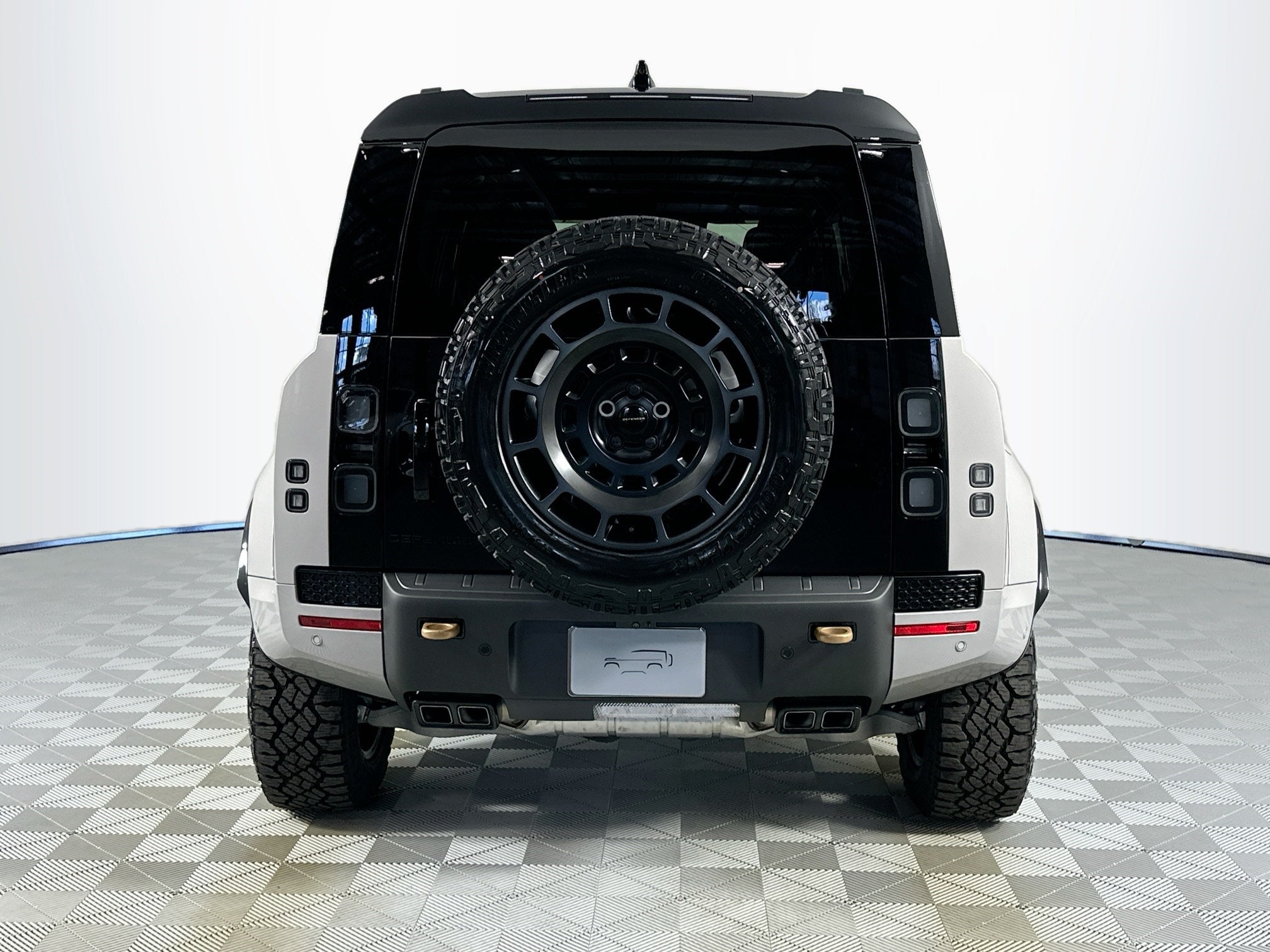 2026 Land Rover Defender 110 OCTA