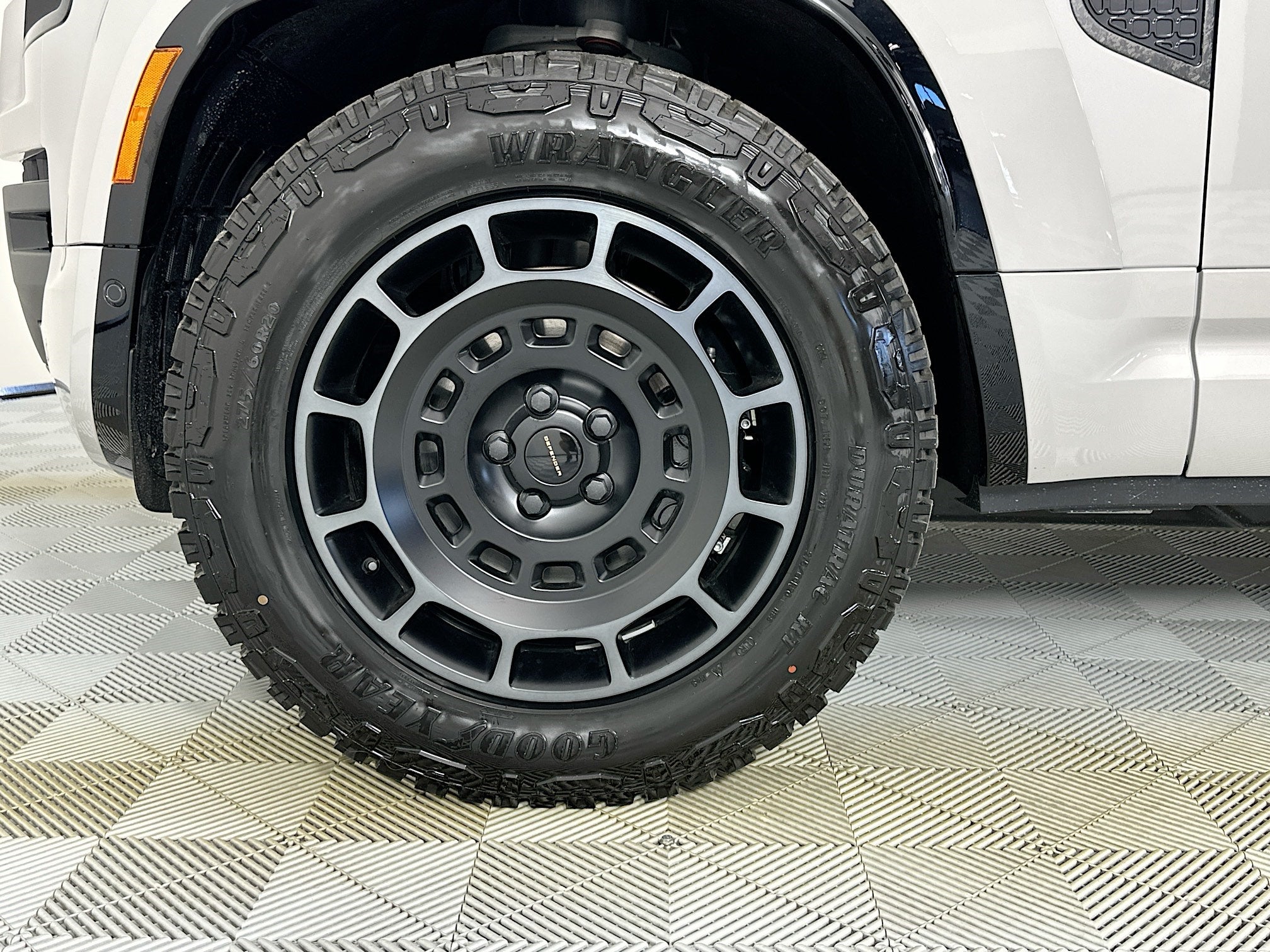 2026 Land Rover Defender 110 OCTA