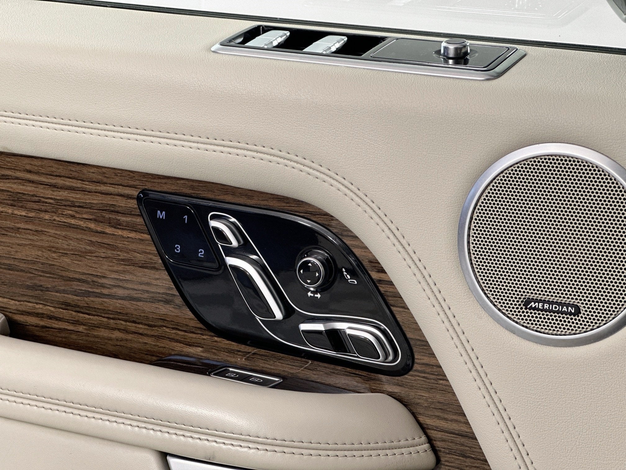 2022 Land Rover Range Rover Westminster