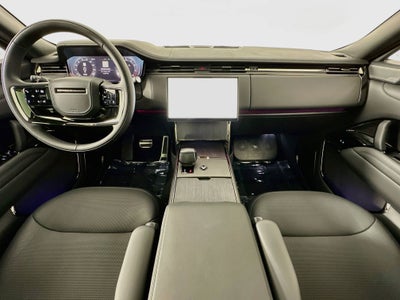 2026 Land Rover Range Rover SV