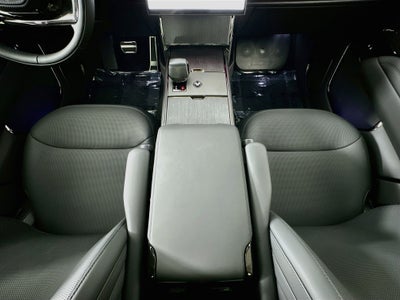 2026 Land Rover Range Rover SV