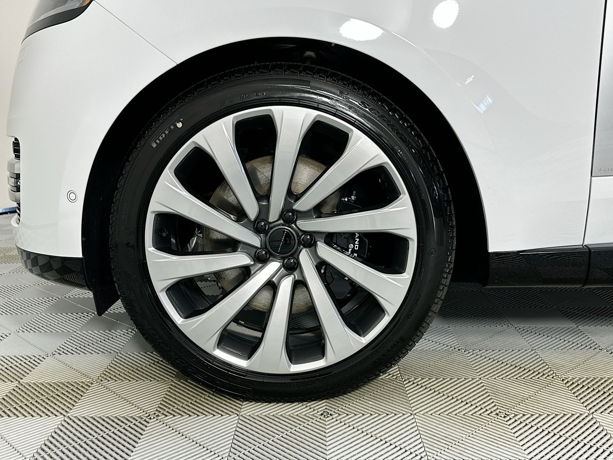 2026 Land Rover Range Rover Autobiography