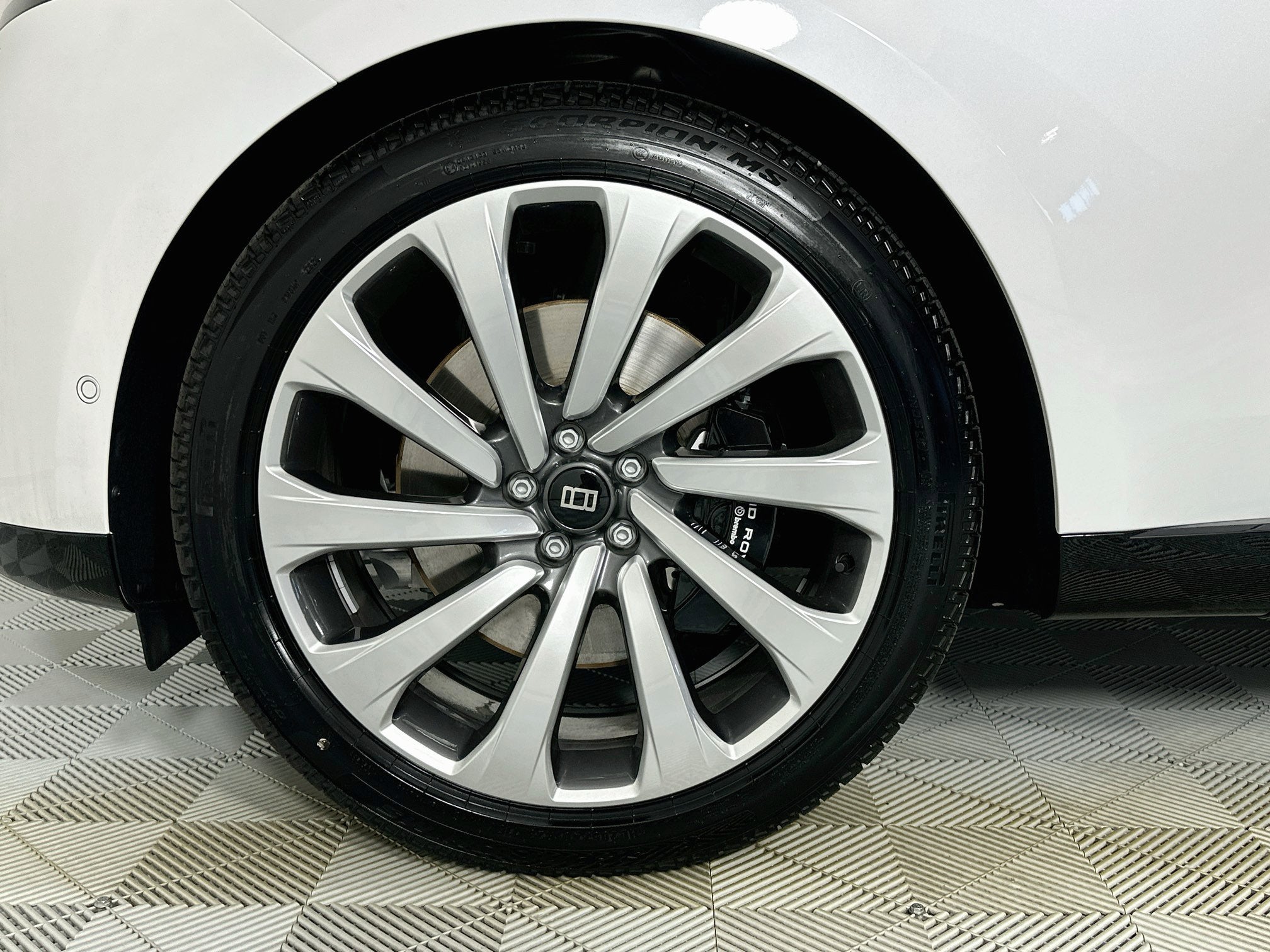2027 Land Rover Range Rover Autobiography